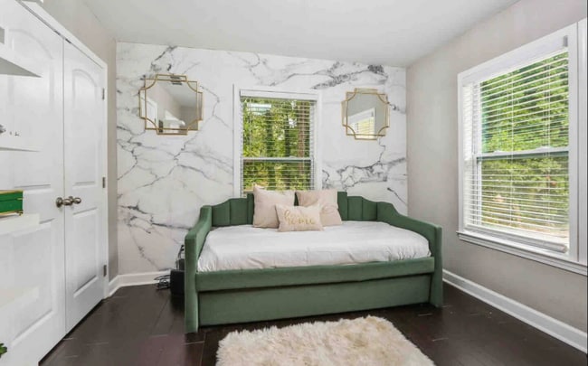 Foto del edificio - 1698 Beechwood Blvd SW