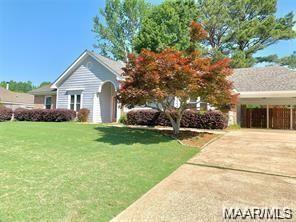 Foto del edificio - 822 Sweet Ridge Rd