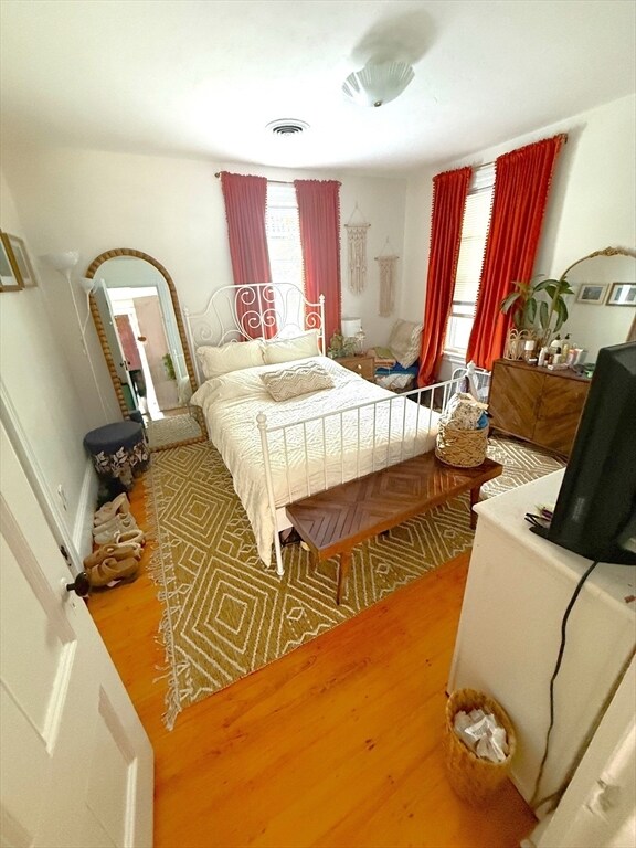 Foto del edificio - 632 E 7th St