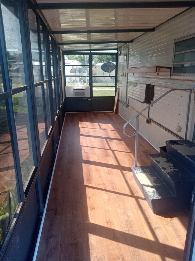 Building Photo - 30346 FL-78