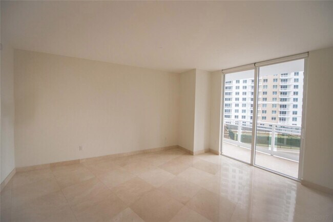 Building Photo - 901 Brickell Key Blvd