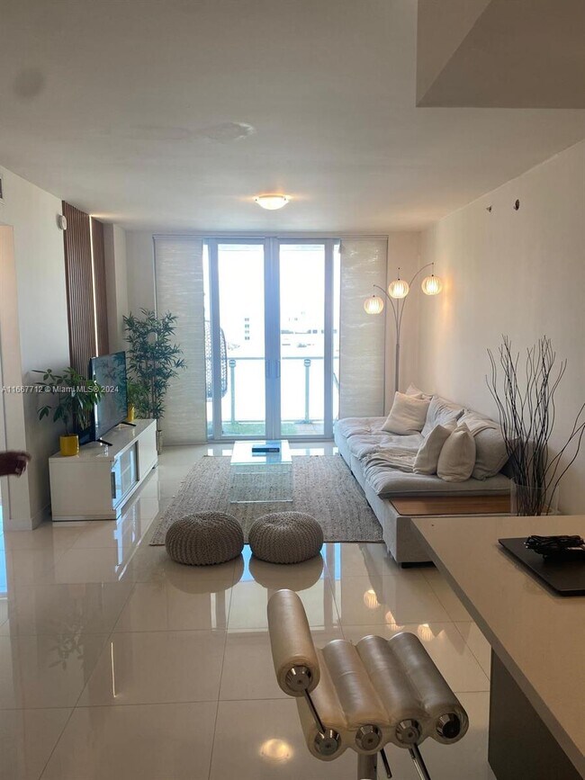 Foto del edificio - 7825 NW 107th Ave