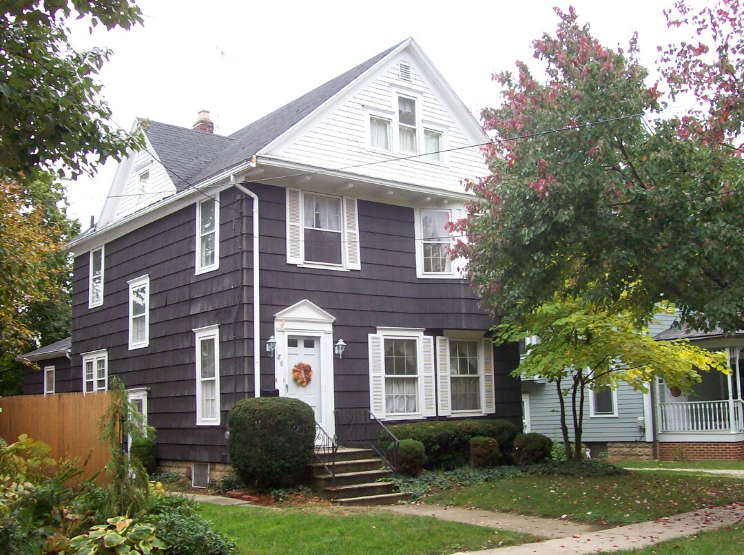 Highland Square - 86 Paige Ave