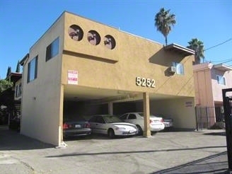 Building Photo - 5252 Cahuenga Blvd