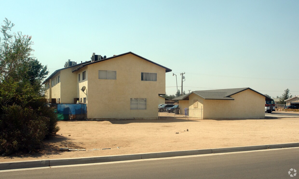 Foto del edificio - 12075 Morning Star Rd