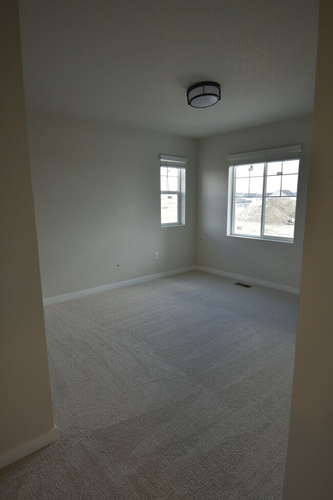 Foto del edificio - 10220 Spry St