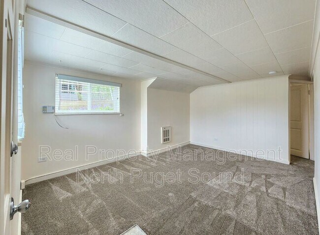 Building Photo - 3218 Rucker Ave