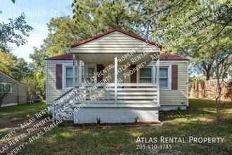 Building Photo - 118 Holly St Building Photo - 118 Holly St