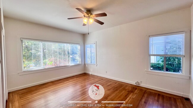 Foto del edificio - Lovely 1/1 walking distance to shopping, restaurants, public transportation!