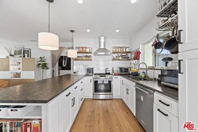 Foto del edificio - 2 br, 1 bath House - 10868 Weddington St