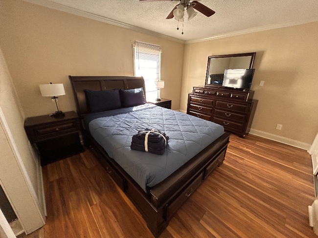 Building Photo - 508 Avenue E