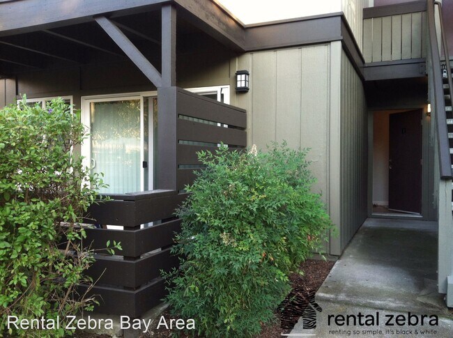 Foto del edificio - 2 br, 1 bath House - 233 Masters Ct. #2