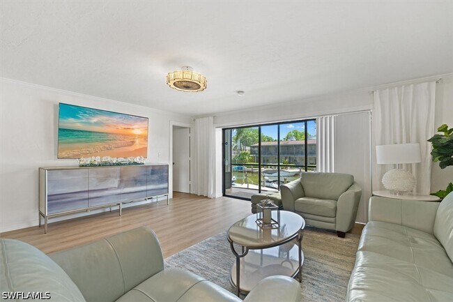 Foto del edificio - 1400 Blue Point Ave