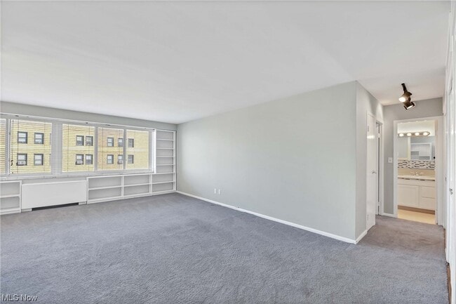 Building Photo - 12520 Edgewater Dr