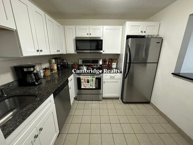Building Photo - 35A Fountain Ave
