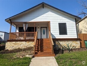 Building Photo - 1808 Maple Ave