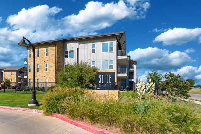 Building Photo - Slide North Apartments 1