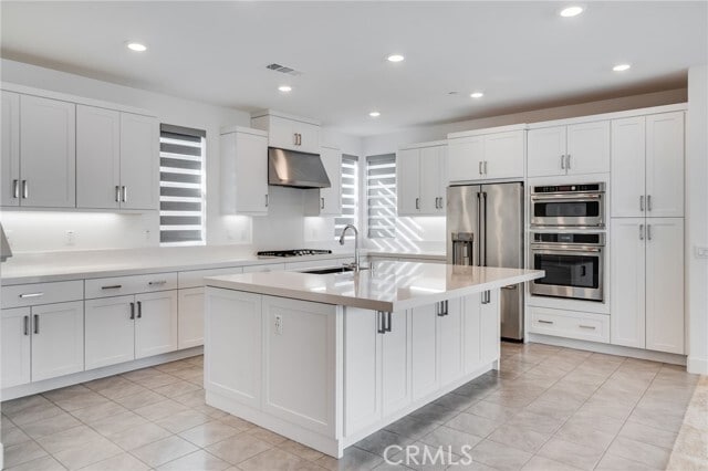 Building Photo - 241 Culture