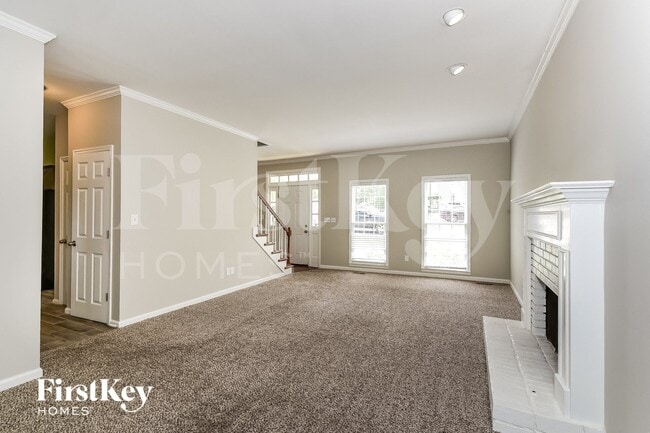 Building Photo - 1600 Brookview Cove