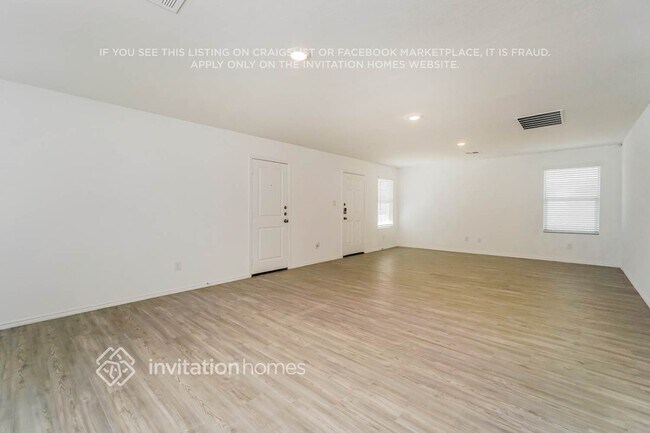 Building Photo - 10539 McClintock Dr