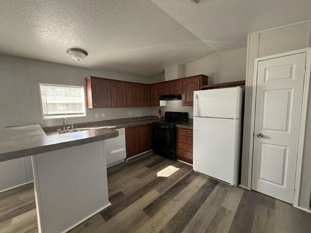 Building Photo - 4829 Wilkinson Way