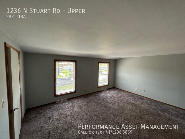 Building Photo - Beautiful 2 bedroom upper in Mt Pleasant