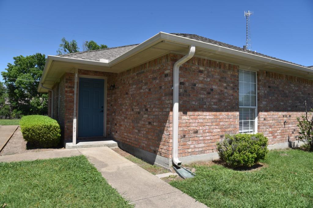 Foto principal - 1530 Northwood Blvd