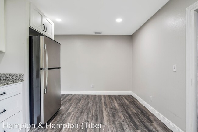 Building Photo - 4 br, 2 bath House - 5558 REGAL OAK CIR