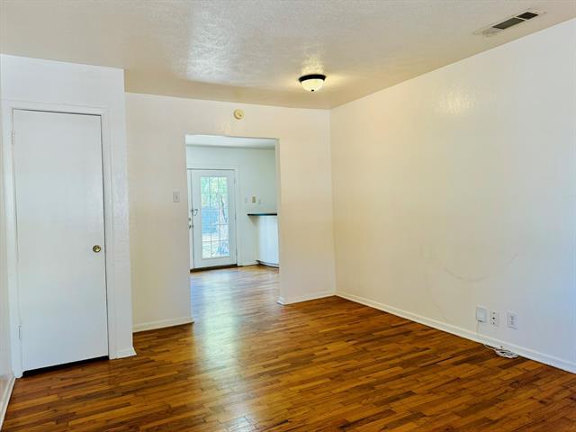 Foto del edificio - 5005 Nancy Ln