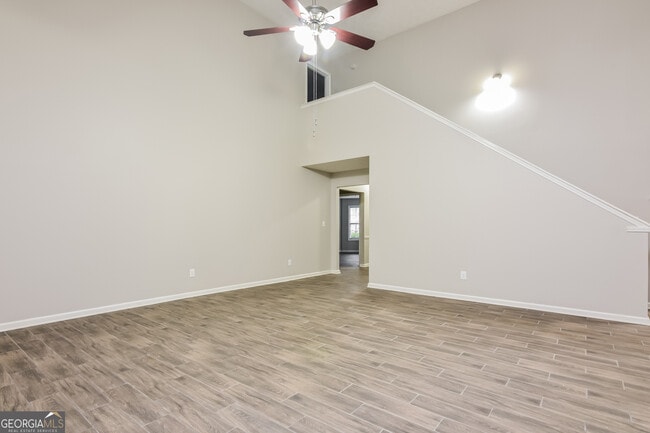Building Photo - 45 Berkshire Run