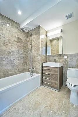 Building Photo - 2848 W 15th St