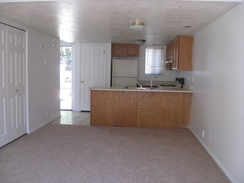 Building Photo - Rim Rock Townhomes