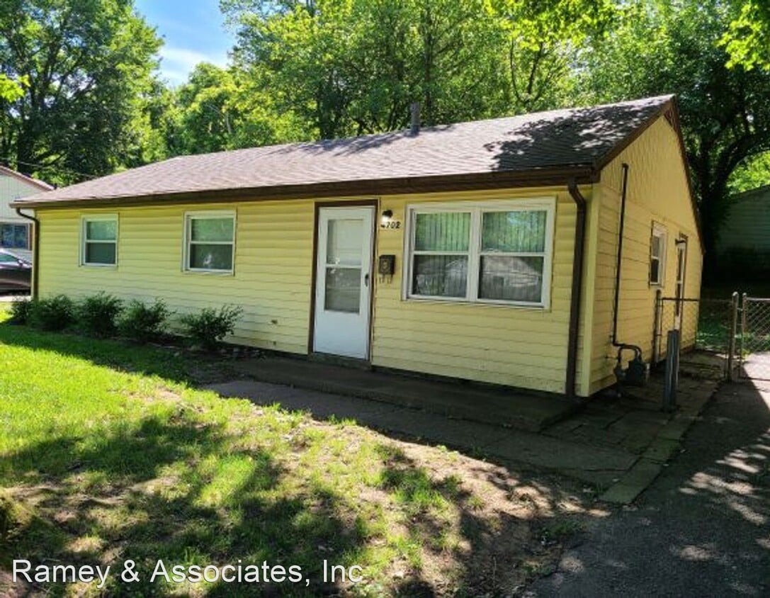 4702 Palma Rd, Louisville, KY 40272 House Rental in Louisville, KY