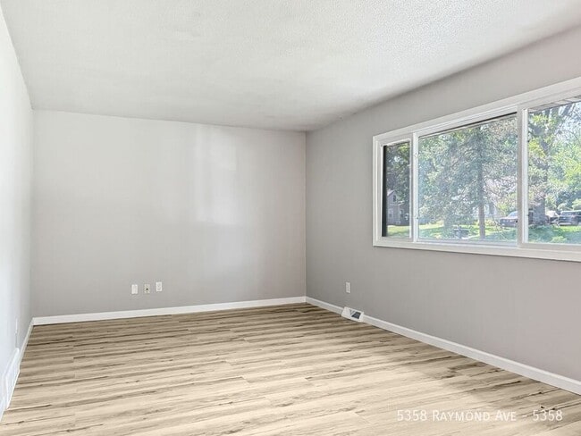 Building Photo - 5358 Raymond Ave