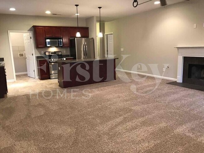 Foto del edificio - 1088 Fairbank Ln