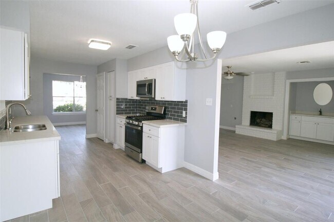 Foto del edificio - 4726 Blueberry Hill Dr