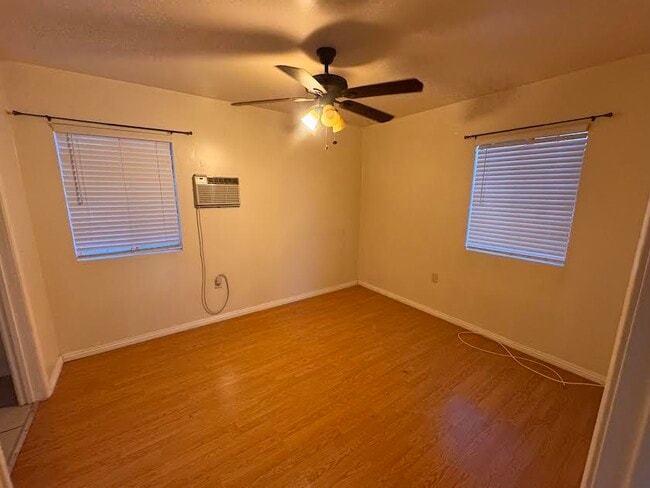 Building Photo - 2131 La Paloma Ave