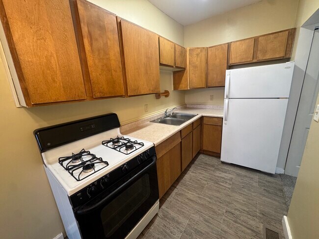 Foto del edificio - 1323 S Webster St