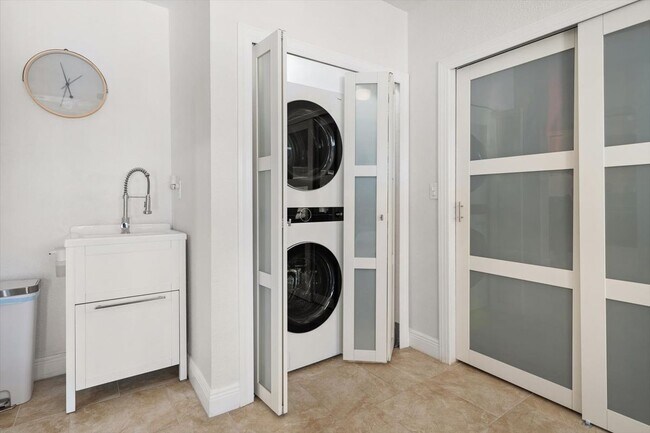 Foto del edificio - 2314 W Dewey St