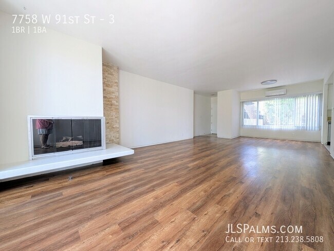 Foto del edificio - 7758 W 91st St