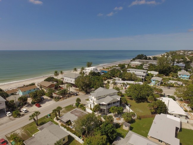 Building Photo - 2 br, 2 bath House - 1245 Shore View Drive #A
