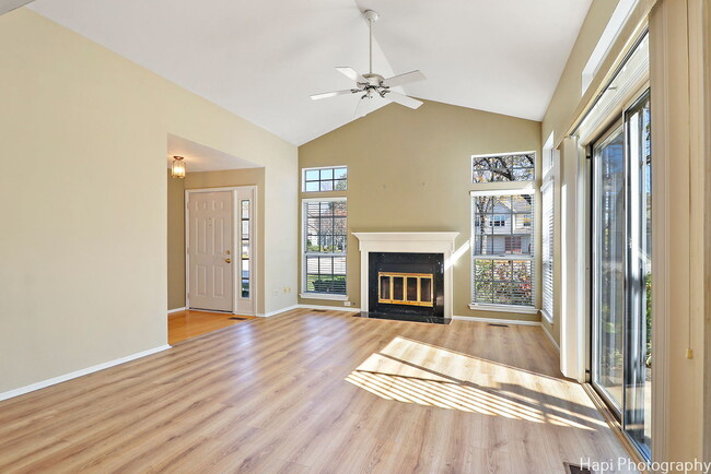 Building Photo - 370 Ashford Cir