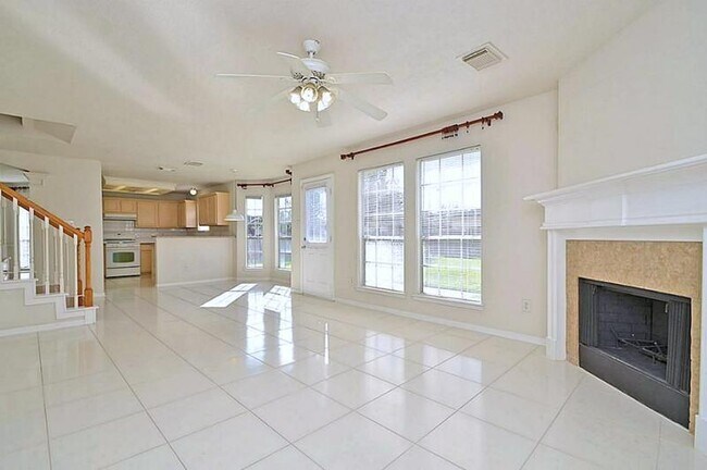 Foto del edificio - 15007 Sapling Oak Ct