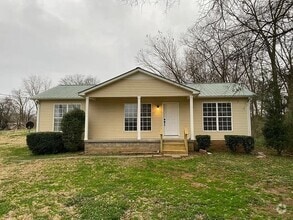 Building Photo - 132 Olive St