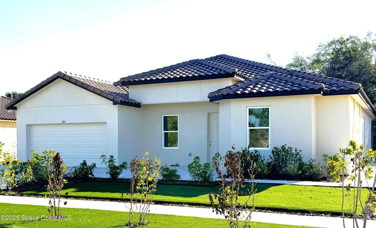 Primary Photo - 2811 Edington Dr