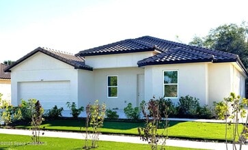 Building Photo - 2761 Edington Dr