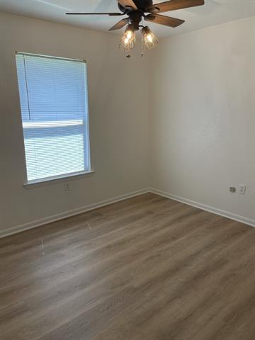 Foto del edificio - 990 W Oak St