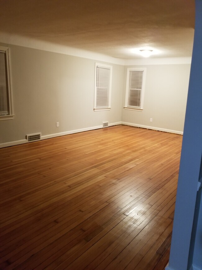 Foto del edificio - 1695 Donwell Dr