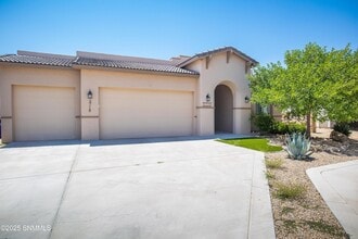 Building Photo - 3718 Golden Echo Lp