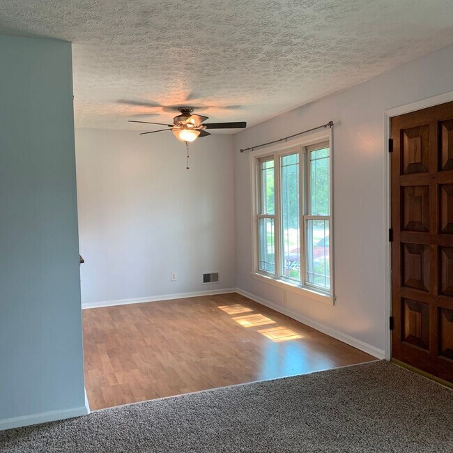 Building Photo - 3 br, 2.5 bath House - 2609 Goldsmith Lane